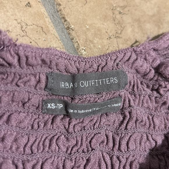 Urban Outfitters Ruffle Top - Picture 2 of 2